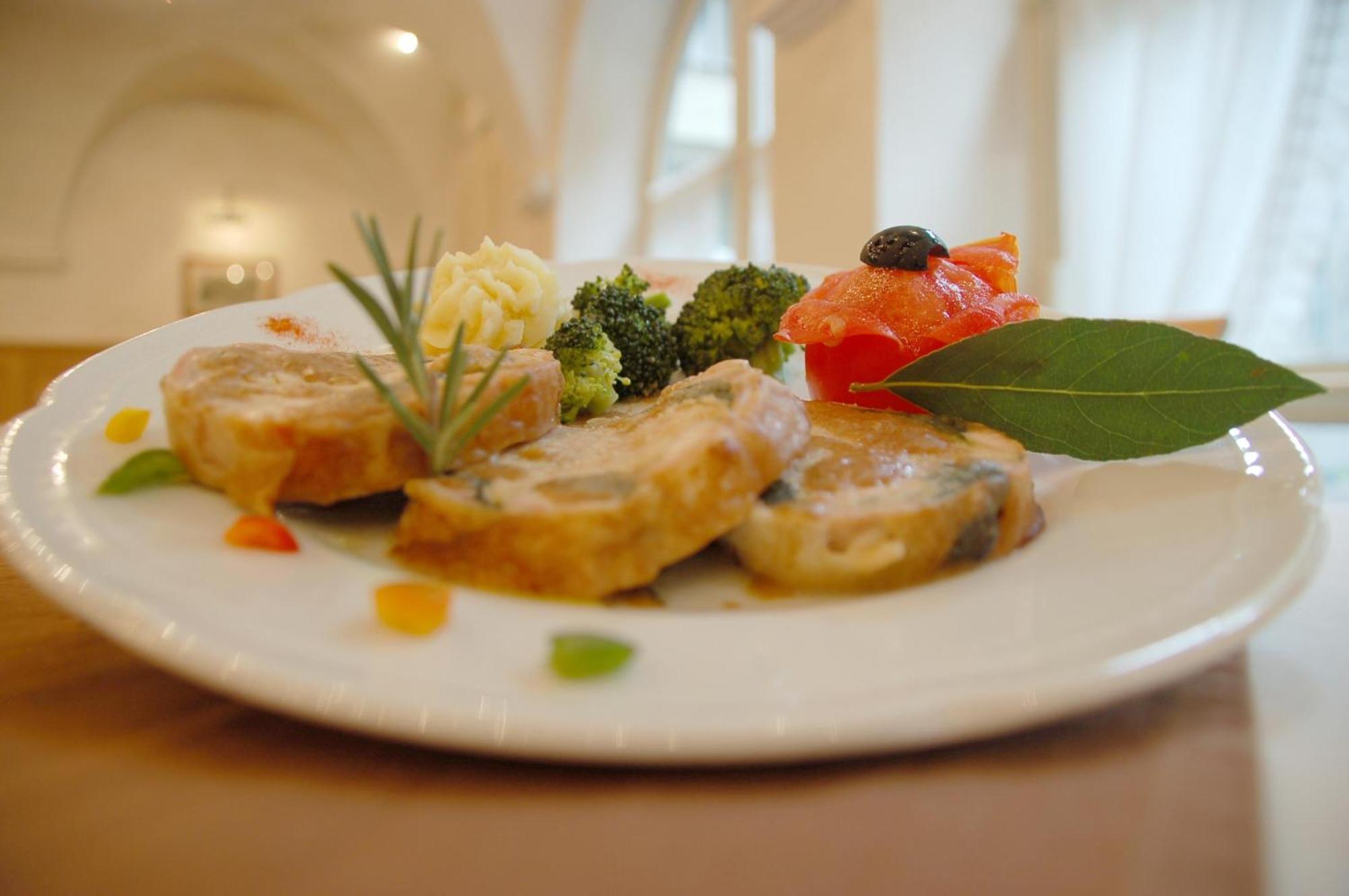 Hotel Margna Морбеньо Екстериор снимка